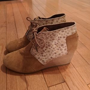 Toms kala wedge bootie